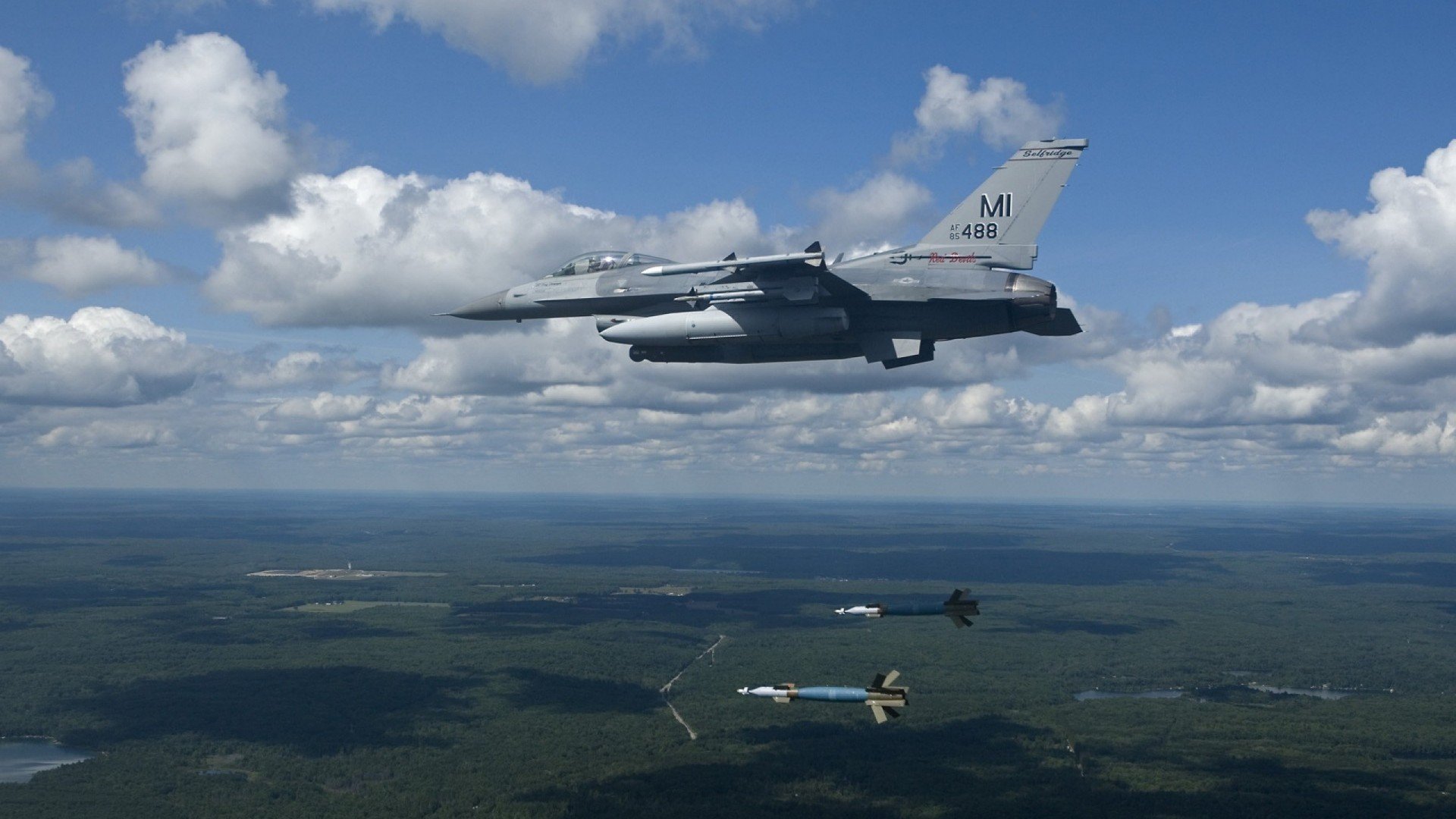 恩波利防守压迫性增强控制比赛节奏，恩波利亚